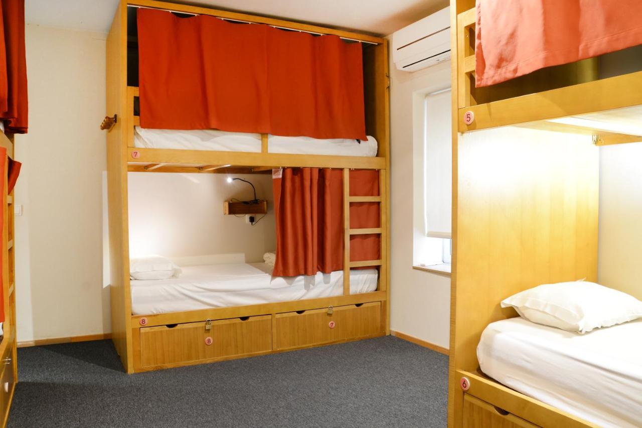 Peach Hostel & Suites OOporto Esterno foto