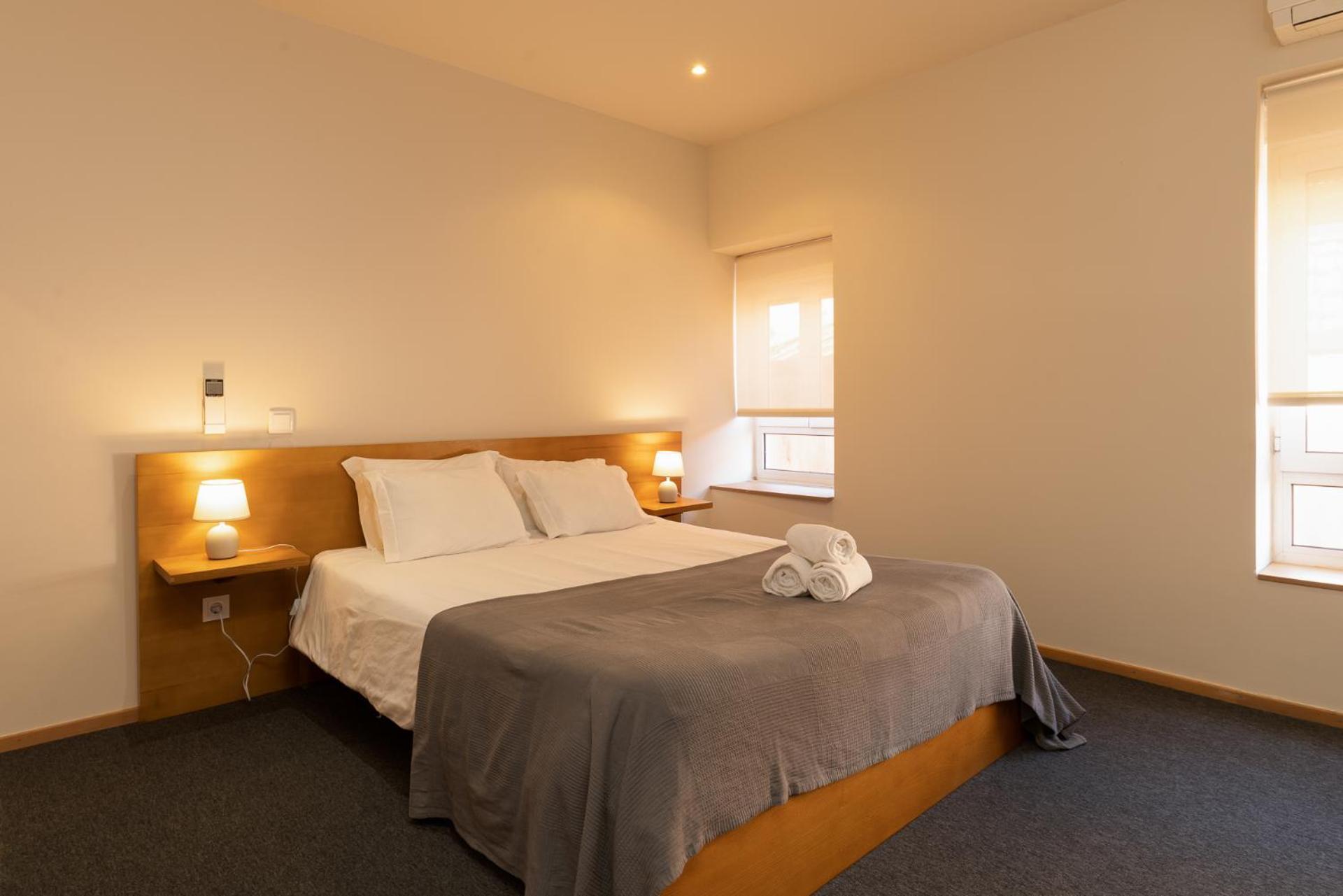 Peach Hostel & Suites OOporto Esterno foto