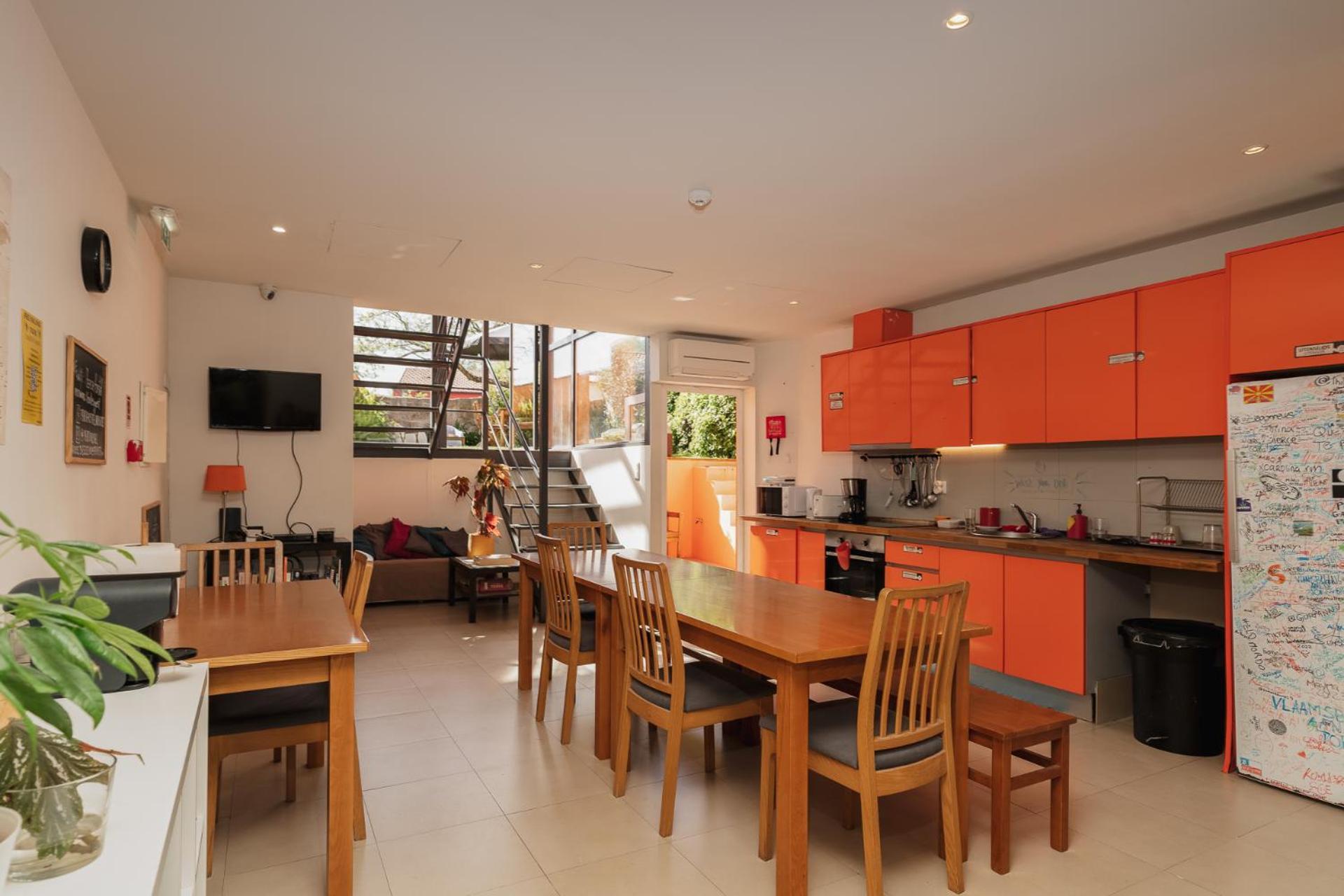 Peach Hostel & Suites OOporto Esterno foto