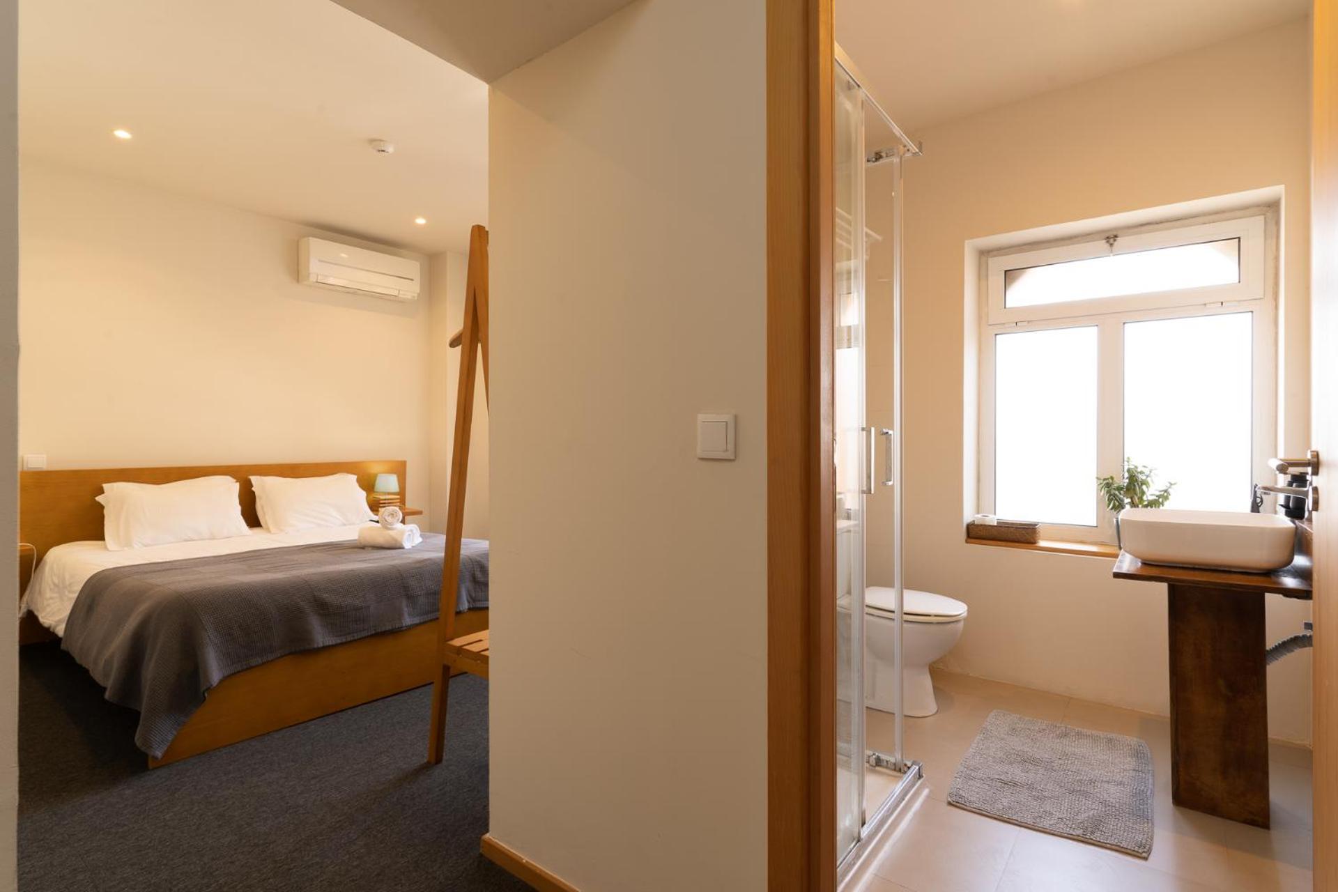 Peach Hostel & Suites OOporto Esterno foto