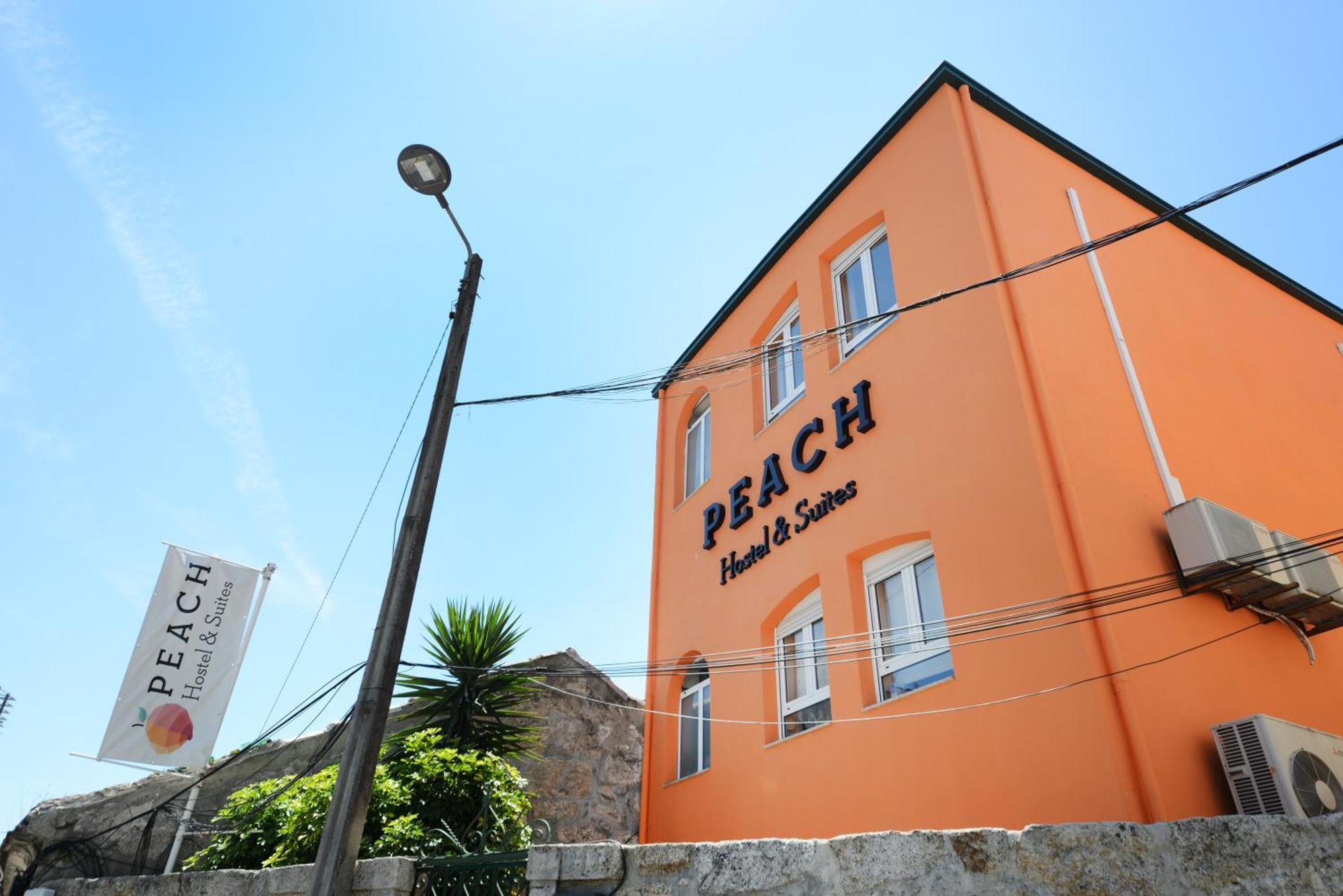 Peach Hostel & Suites OOporto Esterno foto